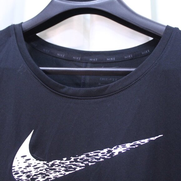 Nike Black Tee with White Swoosh - Picture 4 of 8